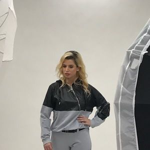 Track suit for women